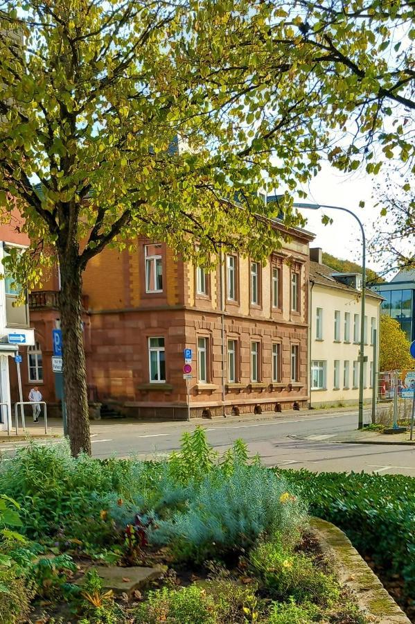 Hotel Stadtvilla Laux Merzig Esterno foto