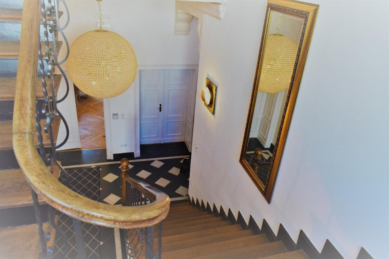 Hotel Stadtvilla Laux Merzig Esterno foto