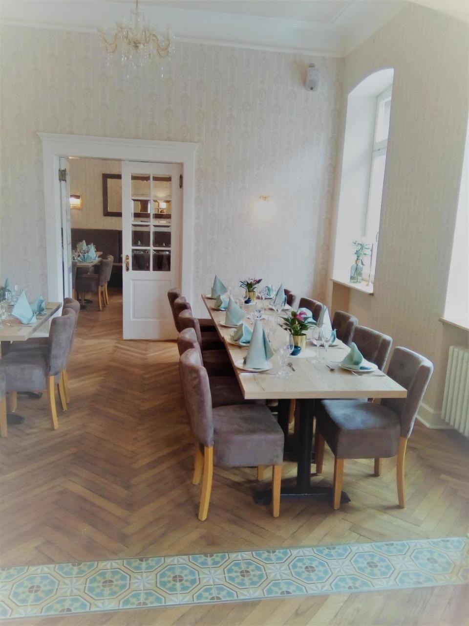 Hotel Stadtvilla Laux Merzig Esterno foto