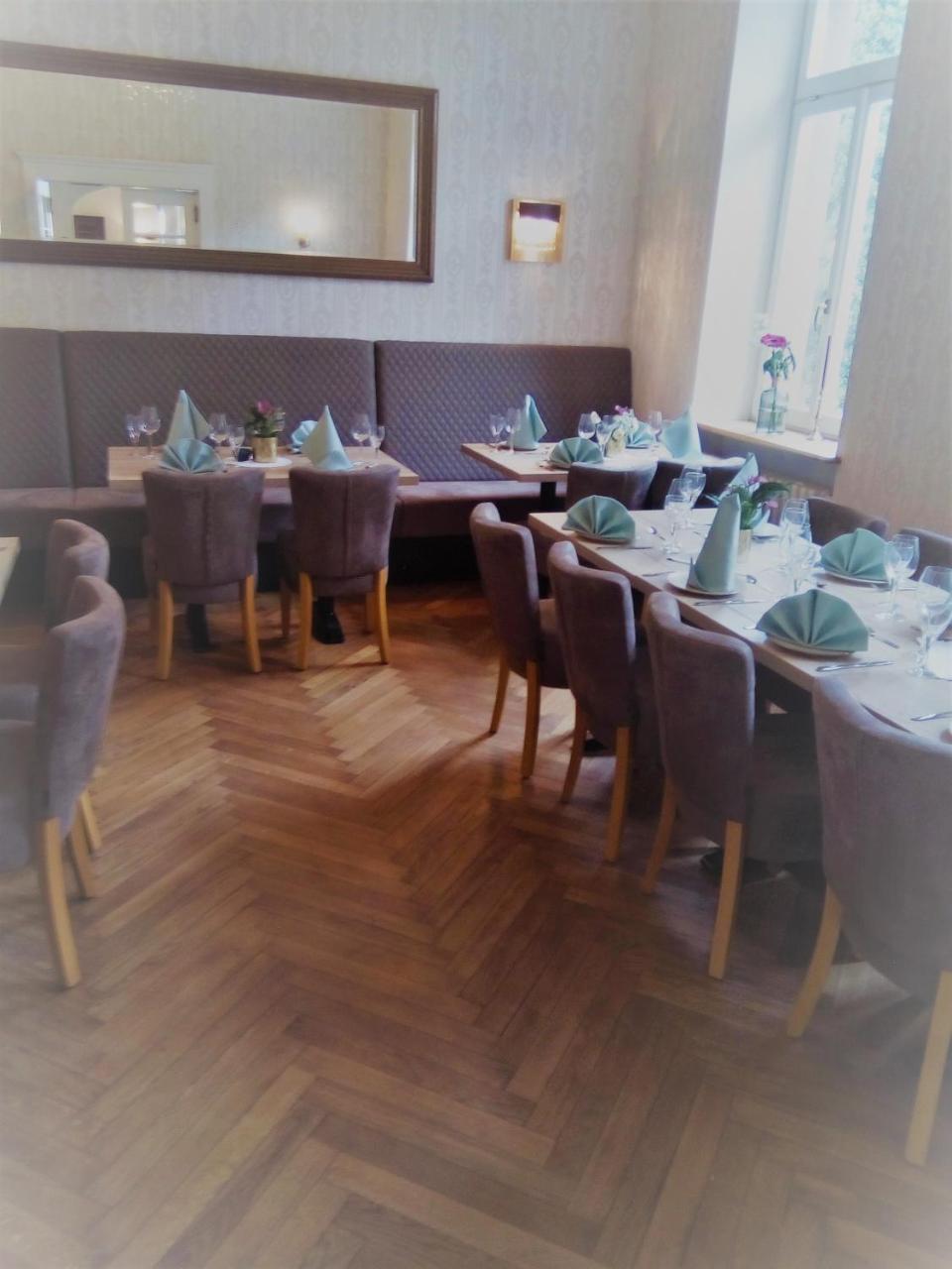 Hotel Stadtvilla Laux Merzig Esterno foto